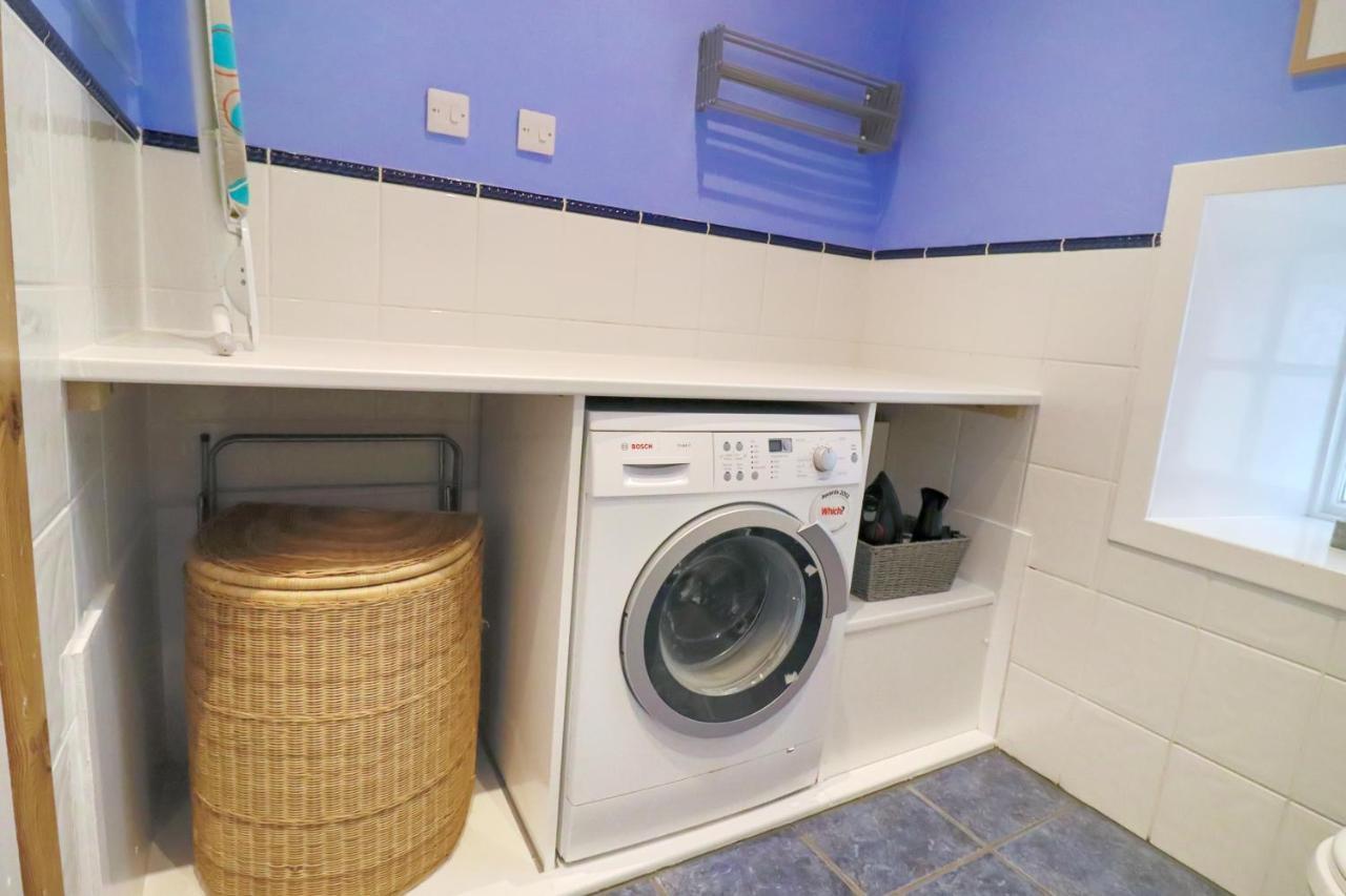 Whinstone Holiday Home In Falkland - Sleeps 8 Extérieur photo